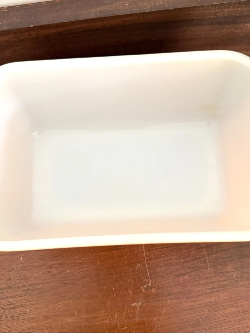 Vintage Pyrex Butterfly Gold Refrigerator Dish Without Lid 1.5 pint size 0502